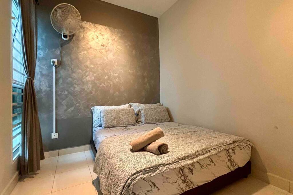 Moderm Spacious 6Pax S Pice Penang บายันเลอปาส ภายนอก รูปภาพ