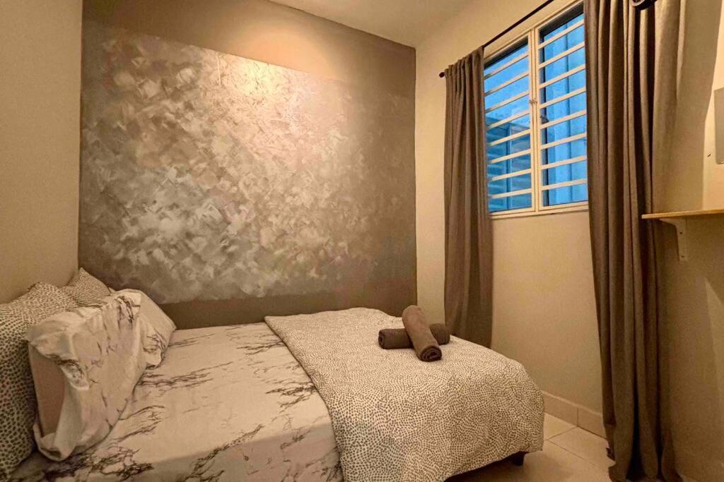Moderm Spacious 6Pax S Pice Penang บายันเลอปาส ภายนอก รูปภาพ