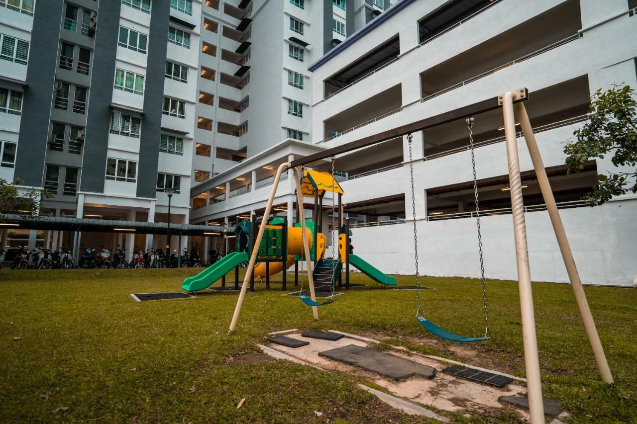 Moderm Spacious 6Pax S Pice Penang บายันเลอปาส ภายนอก รูปภาพ